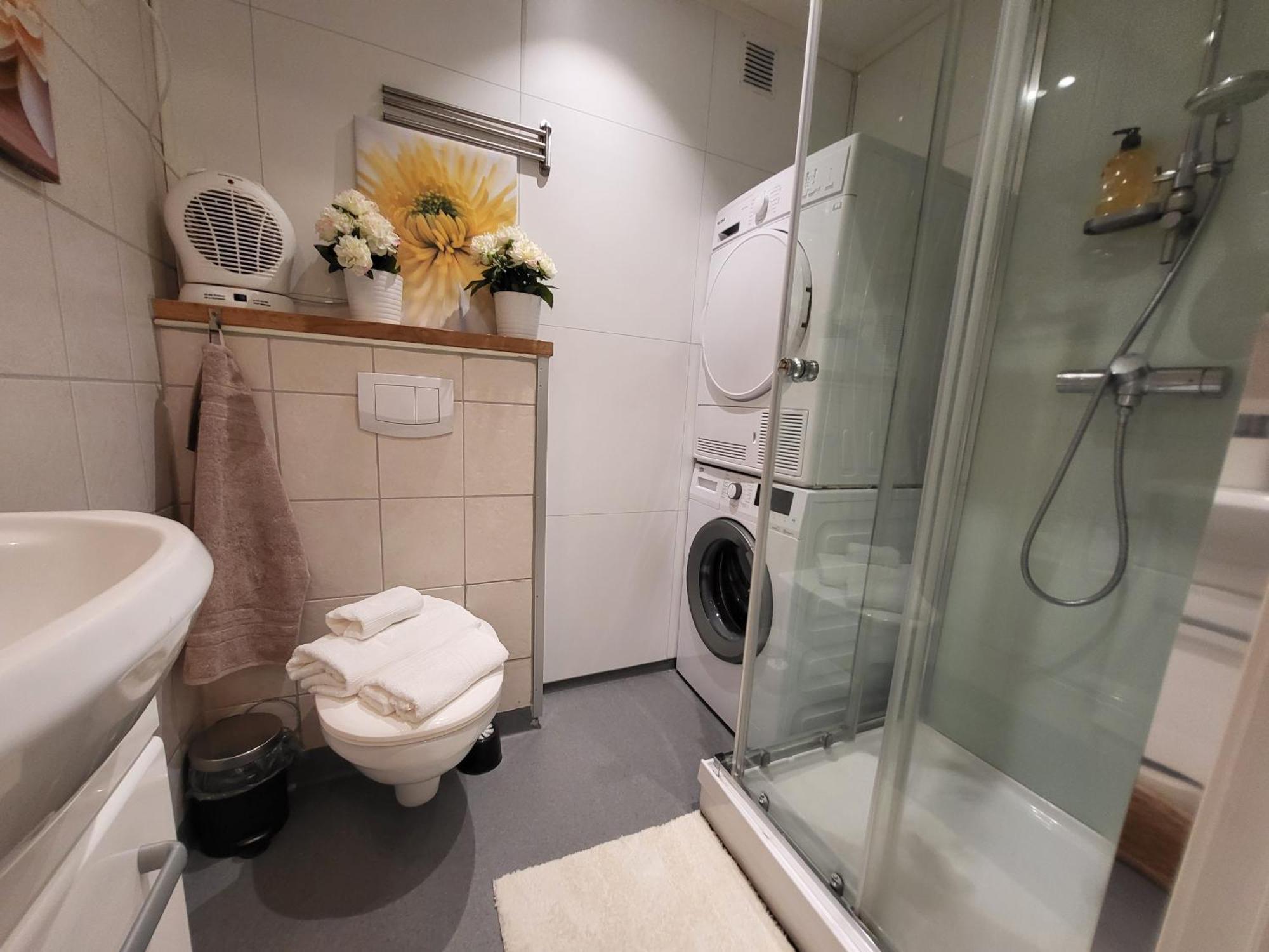 Mars Modern And Cozy Apartment In The Centre, Free Parking ทรอนด์เฮม ภายนอก รูปภาพ