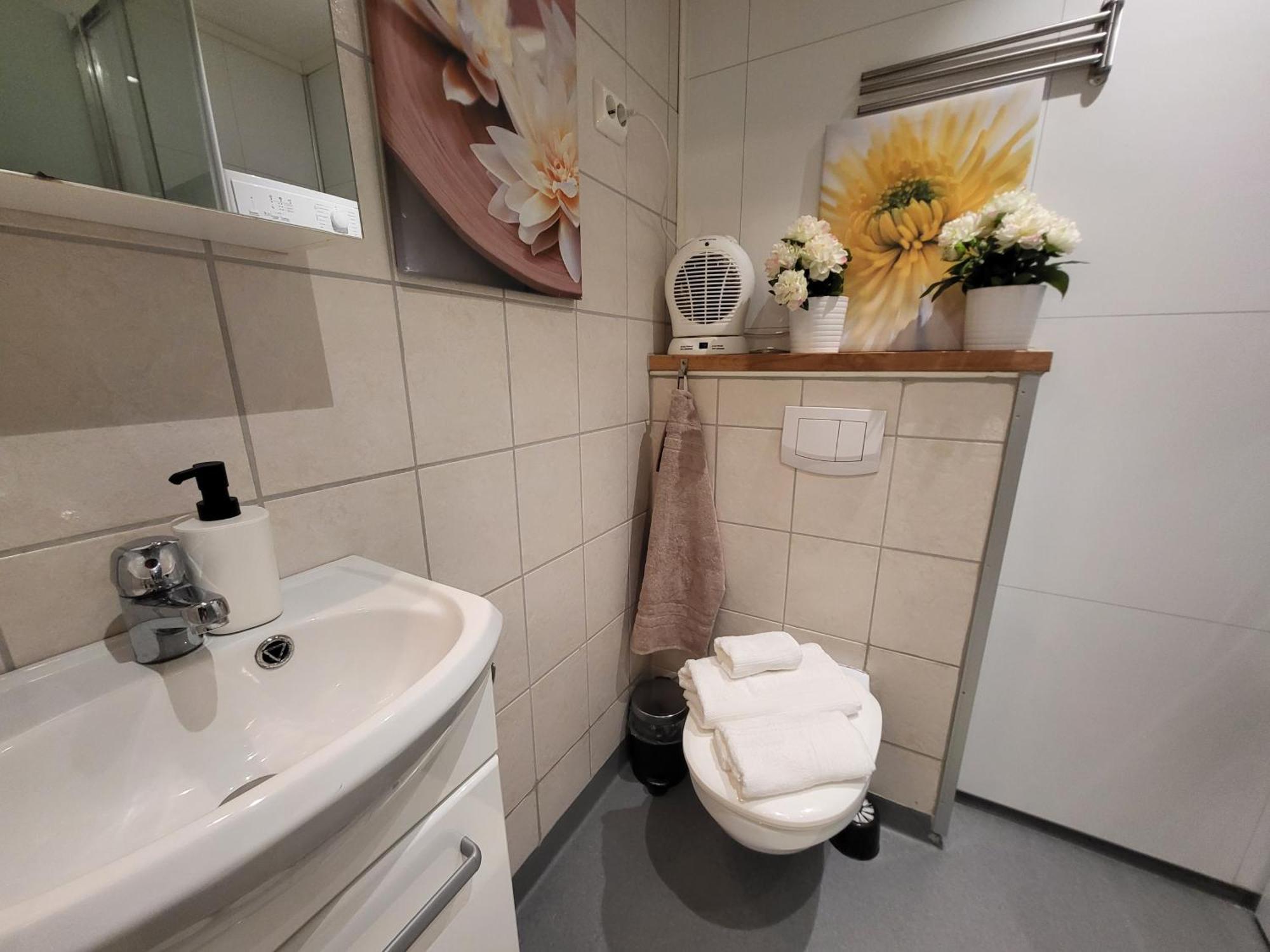 Mars Modern And Cozy Apartment In The Centre, Free Parking ทรอนด์เฮม ภายนอก รูปภาพ